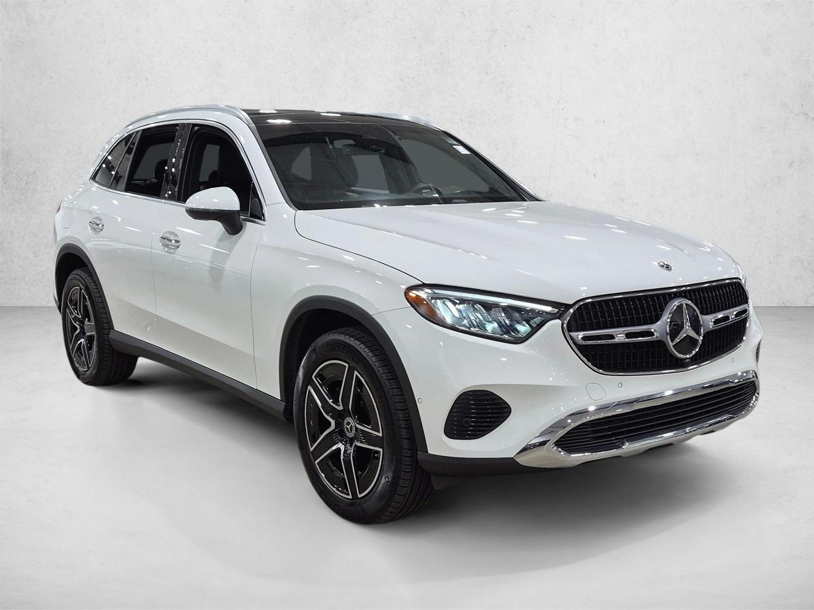 2026 GLC 300, photo 3 of 25