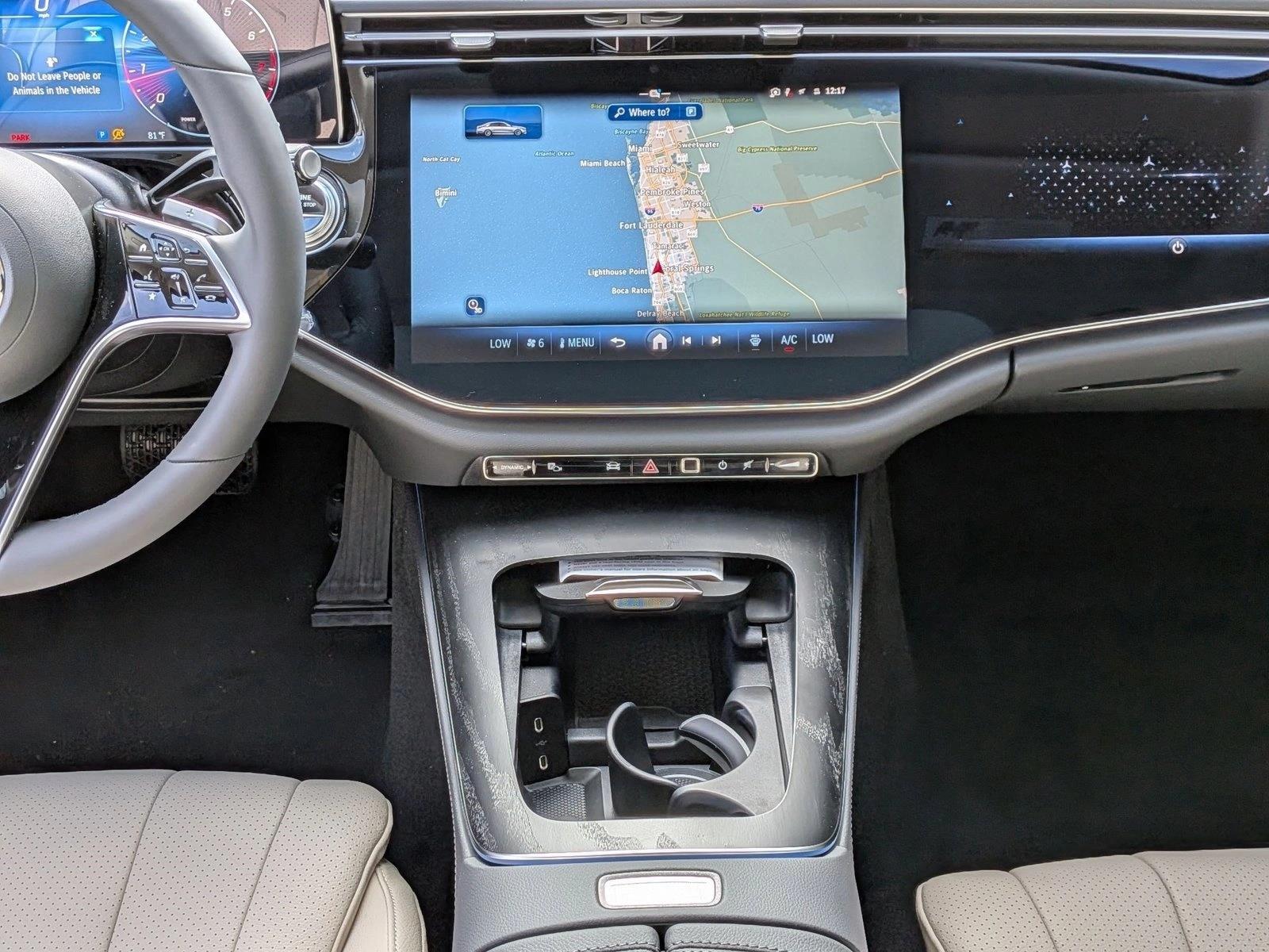 2026 E 350 4MATIC, photo 11 of 17