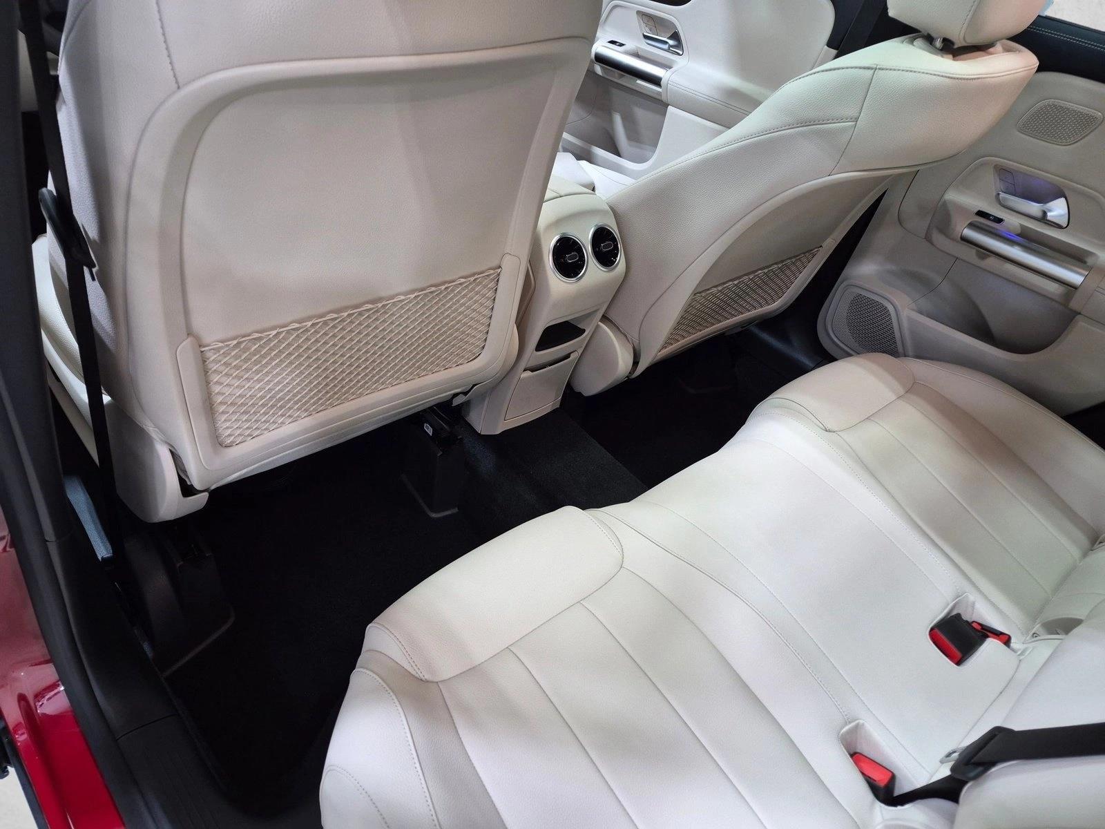 2026 GLA 250, photo 19 of 26
