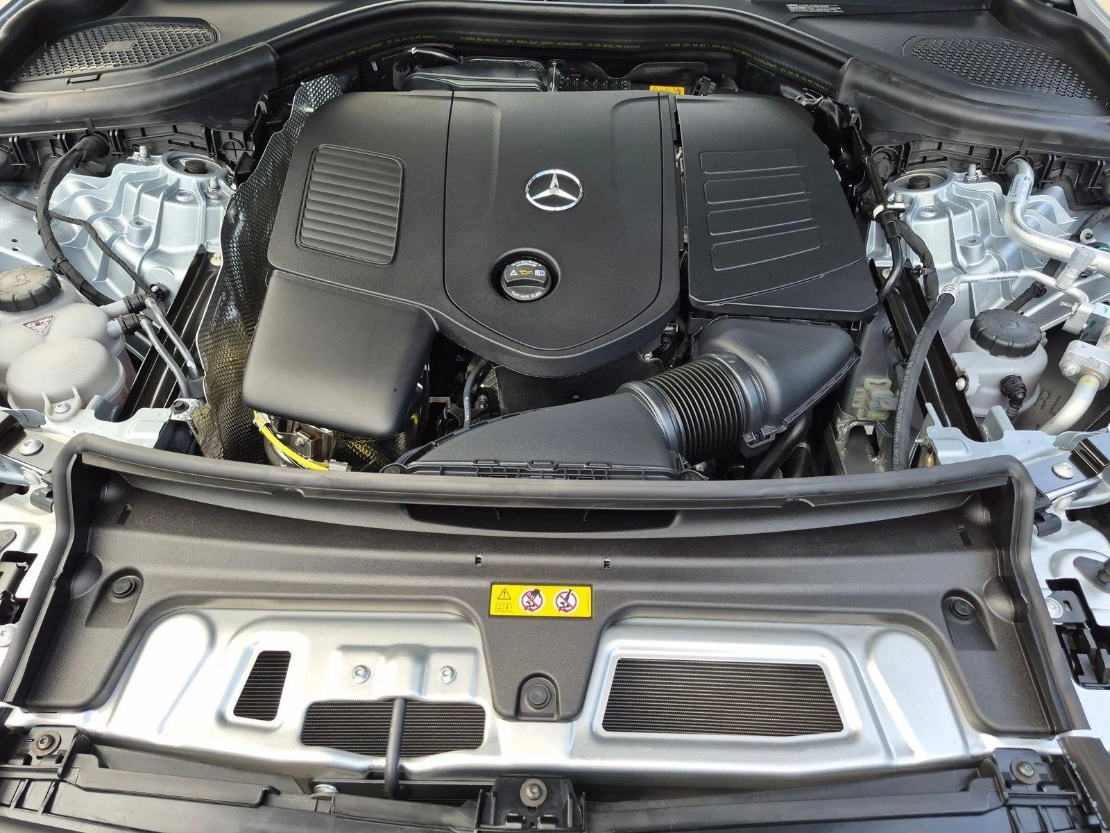 2027 GLC 300, photo 13 of 16