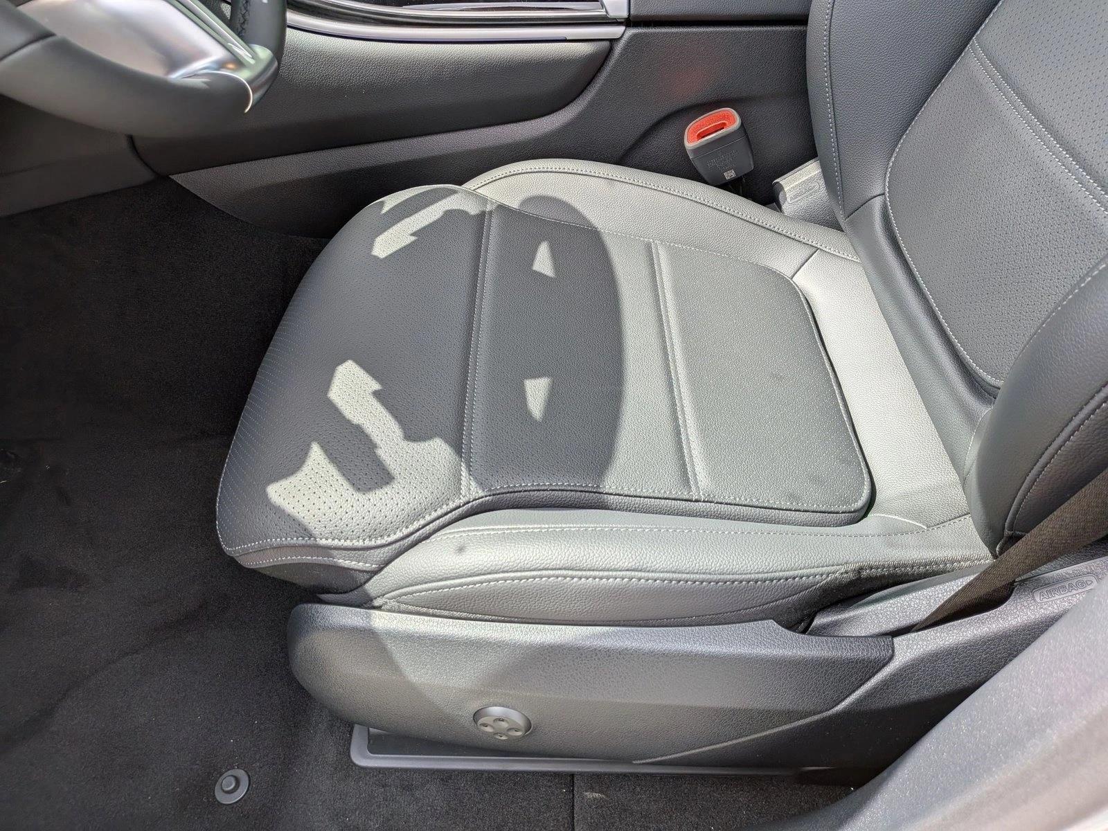 2026 GLC 300, photo 4 of 17
