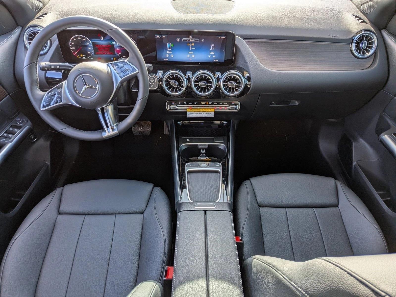 2026 GLA 250, photo 13 of 16