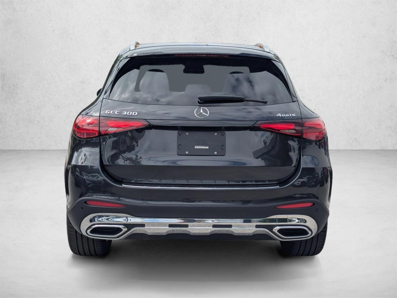 2026 GLC 300 4MATIC, photo 7 of 16