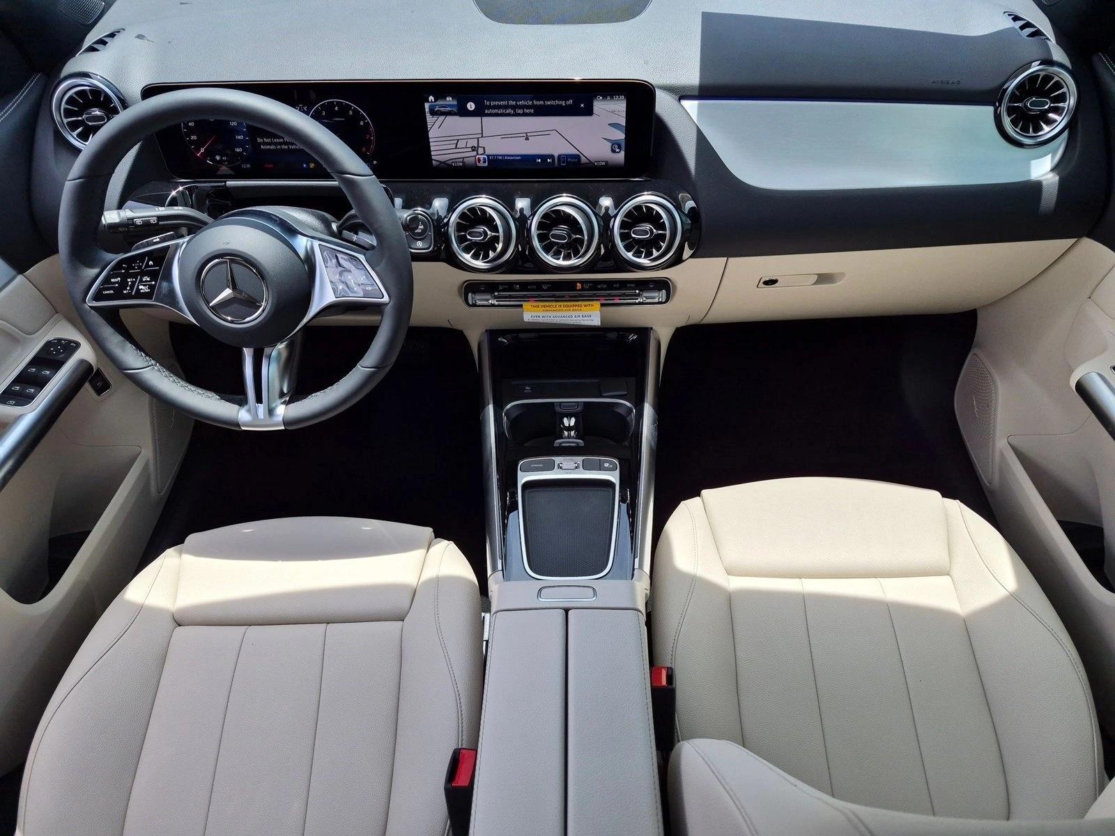 2026 GLA 250, photo 14 of 17
