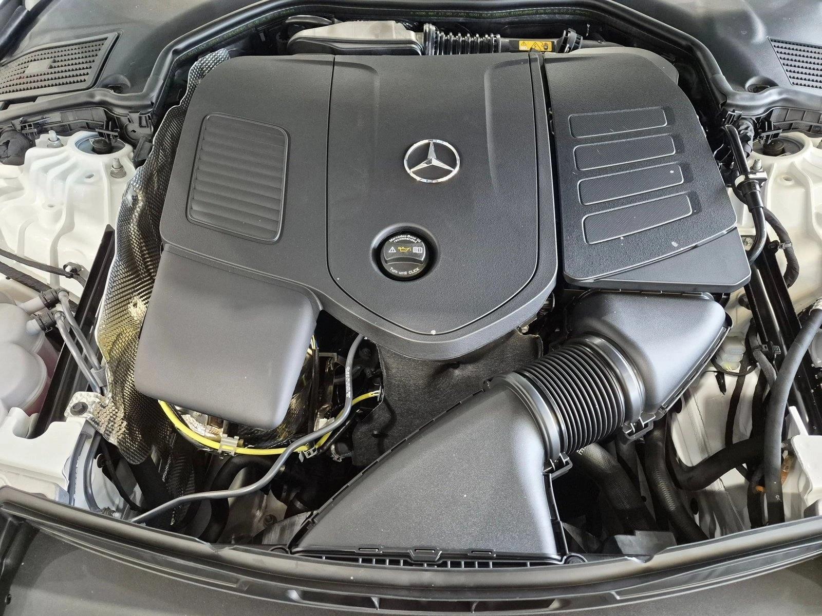 2027 CLE 300 4MATIC Coupe, photo 16 of 17
