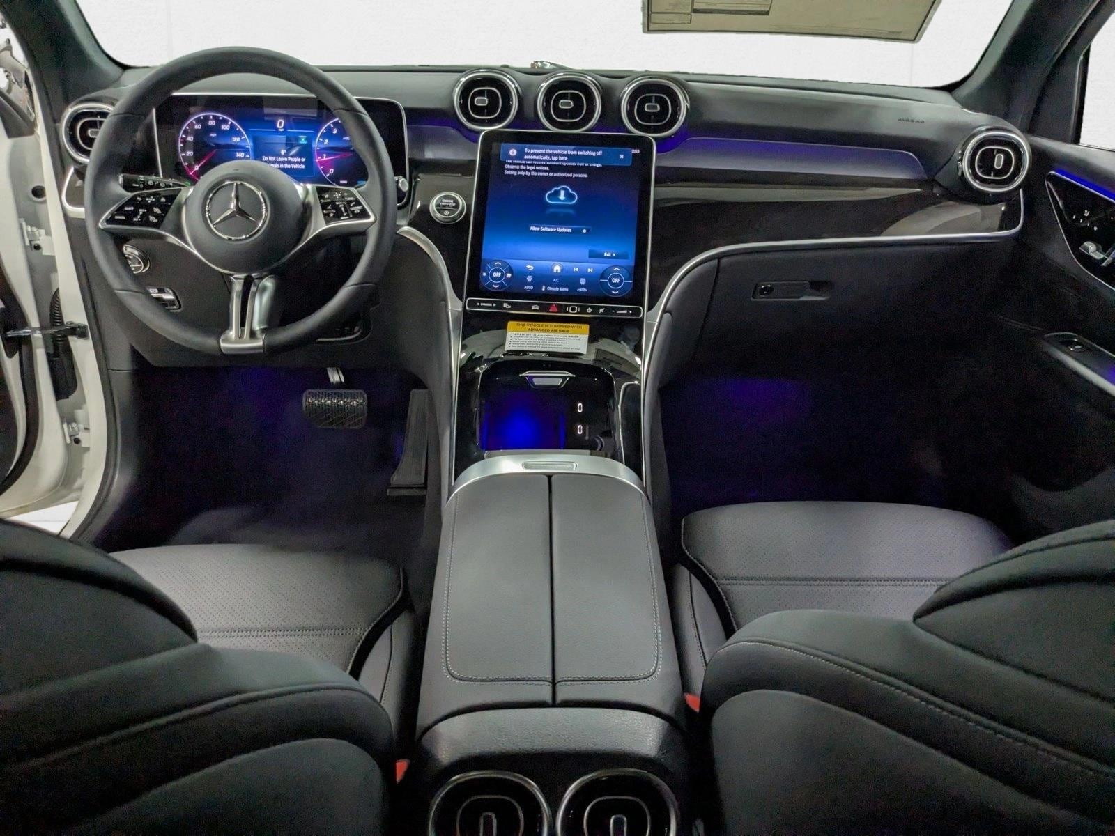 2026 GLC 300 4MATIC, photo 13 of 16
