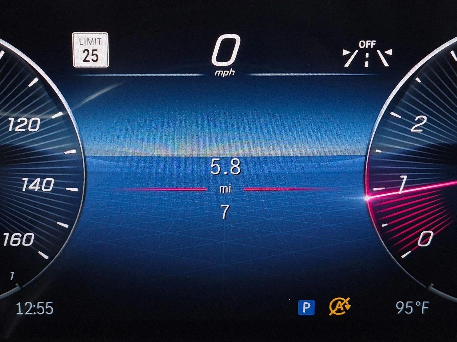 2026 GLA 250, photo 10 of 17