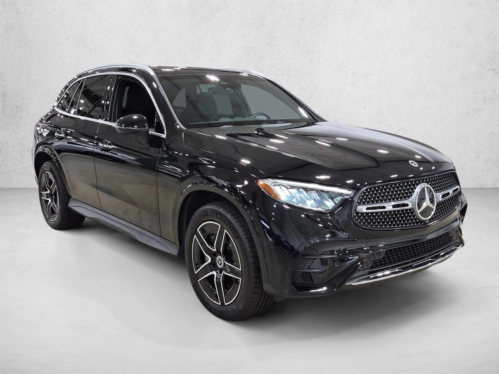 2026 GLC 300, photo 3 of 25