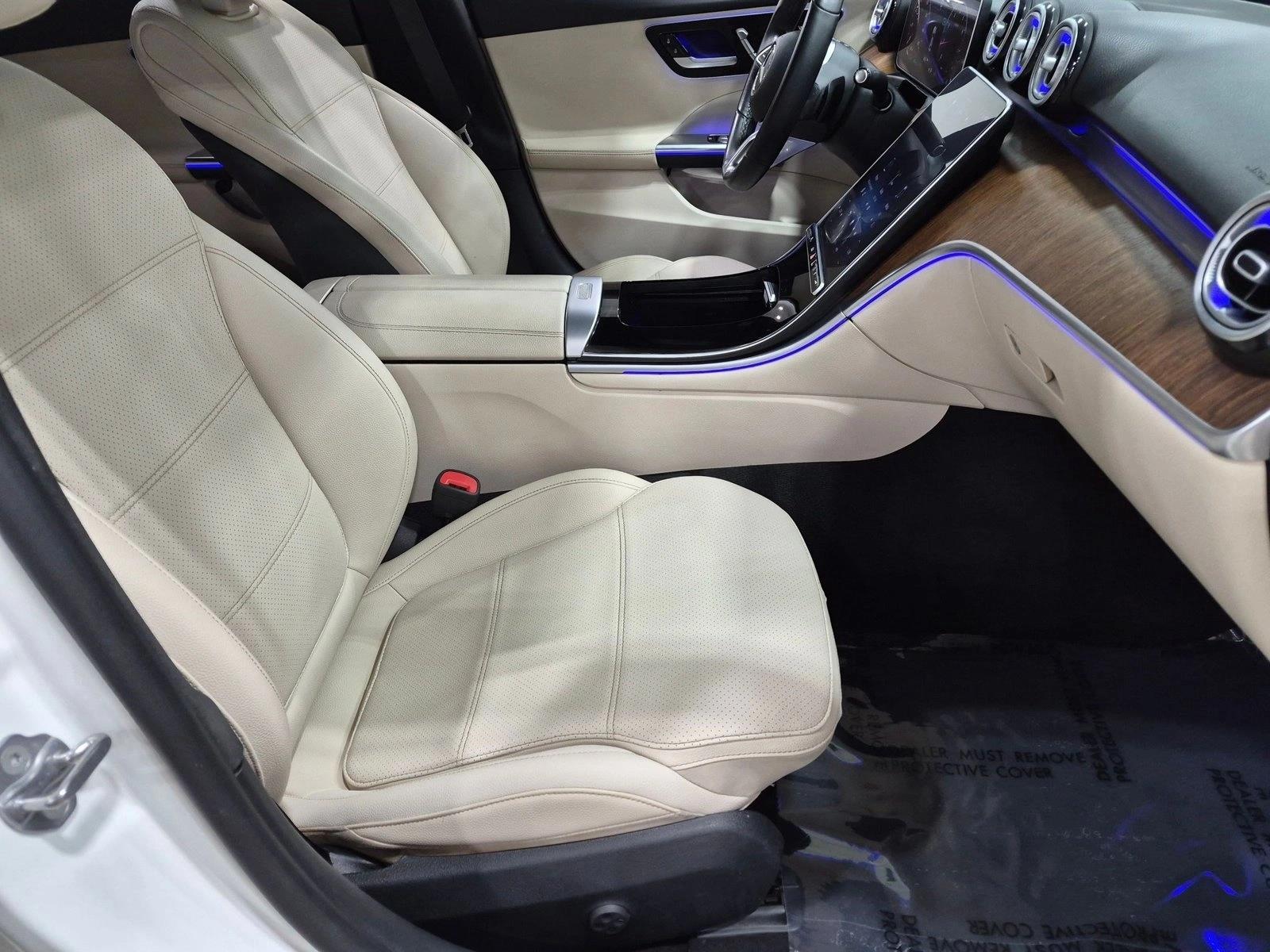2023 C 300, photo 21 of 25