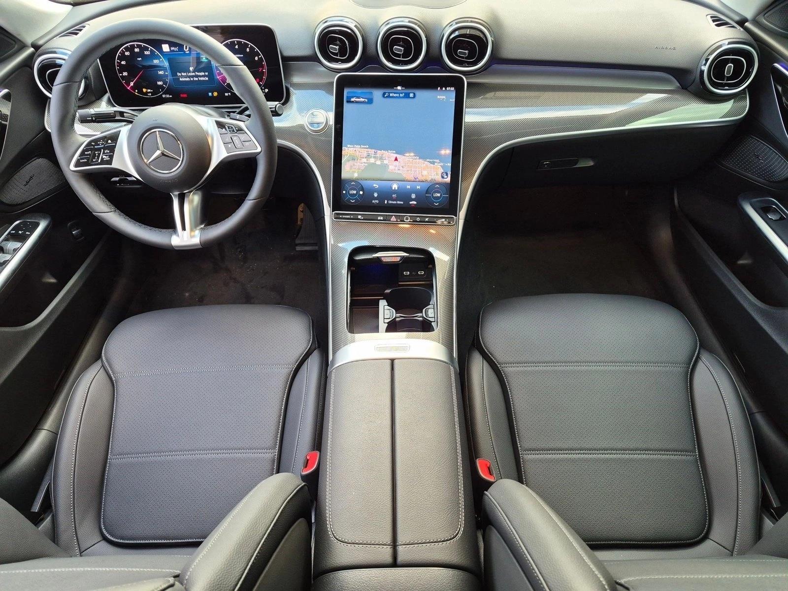2026 C 300 4MATIC, photo 14 of 17