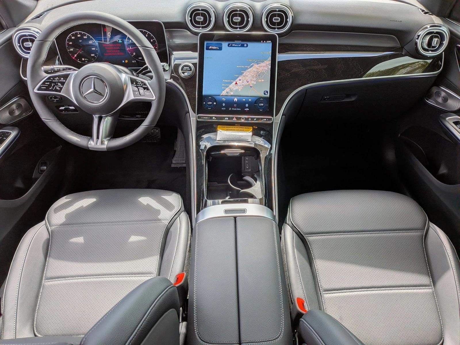 2026 GLC 300, photo 14 of 17