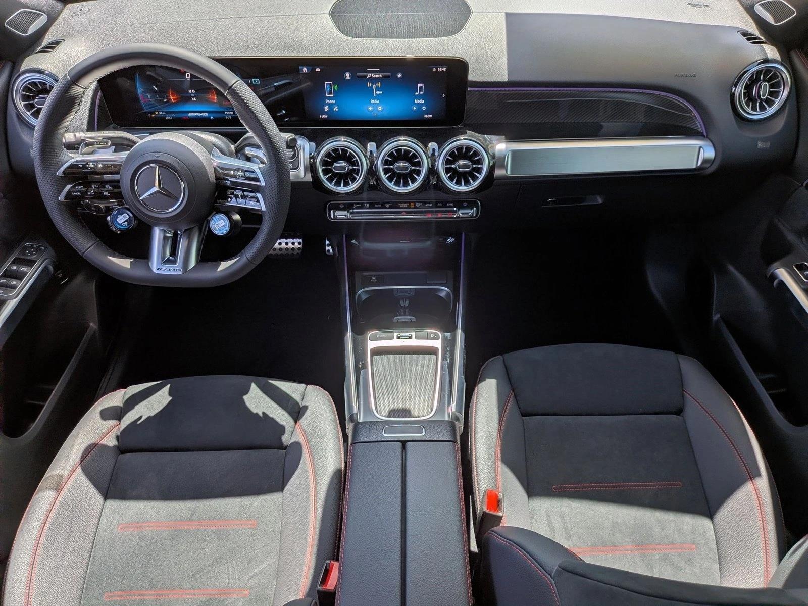 2026 AMG GLB 35, photo 13 of 16