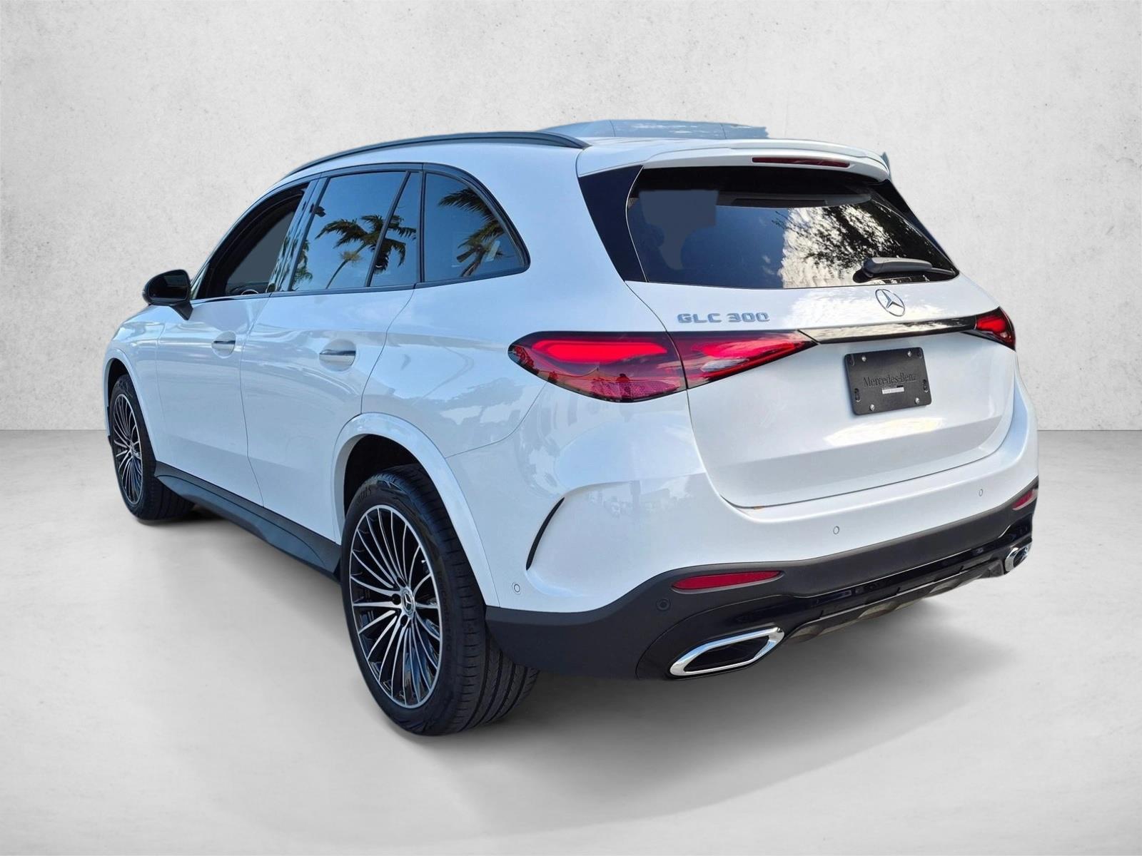 2027 GLC 300, photo 8 of 16