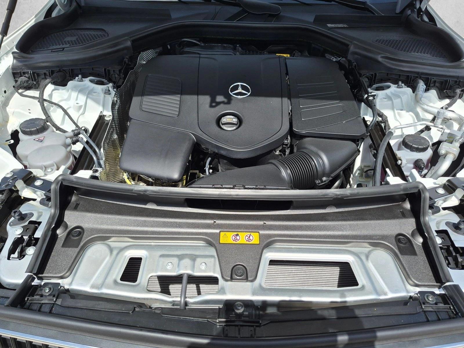 2026 GLC 300 4MATIC, photo 9 of 15
