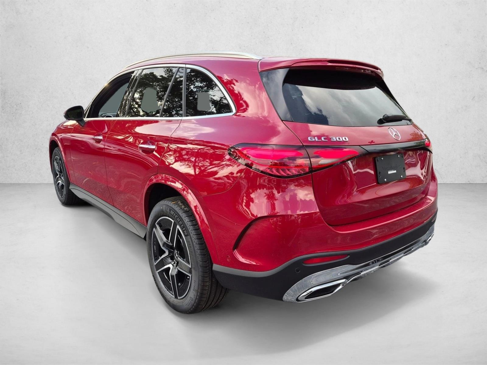 2026 GLC 300 4MATIC, photo 8 of 17