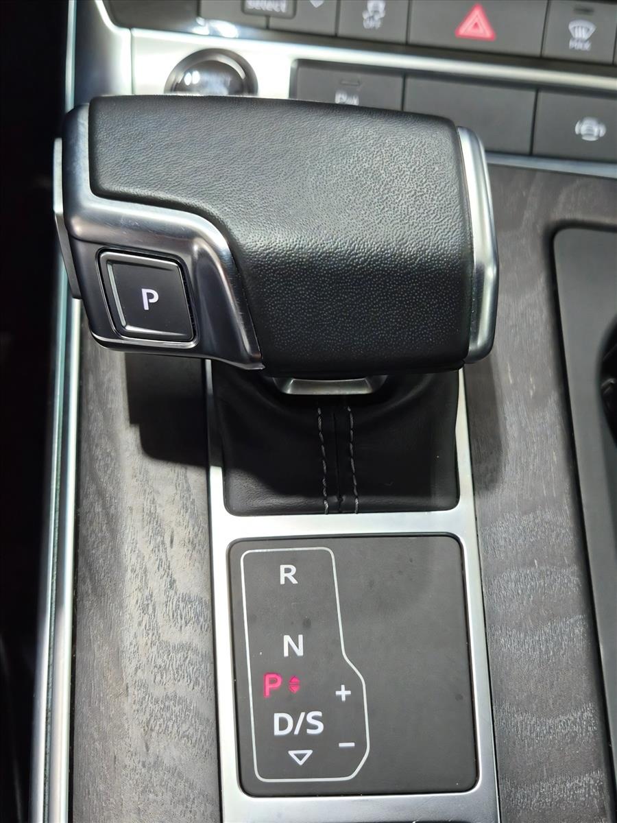 2024 Audi A6 quattro Premium Plus, photo 12 of 26