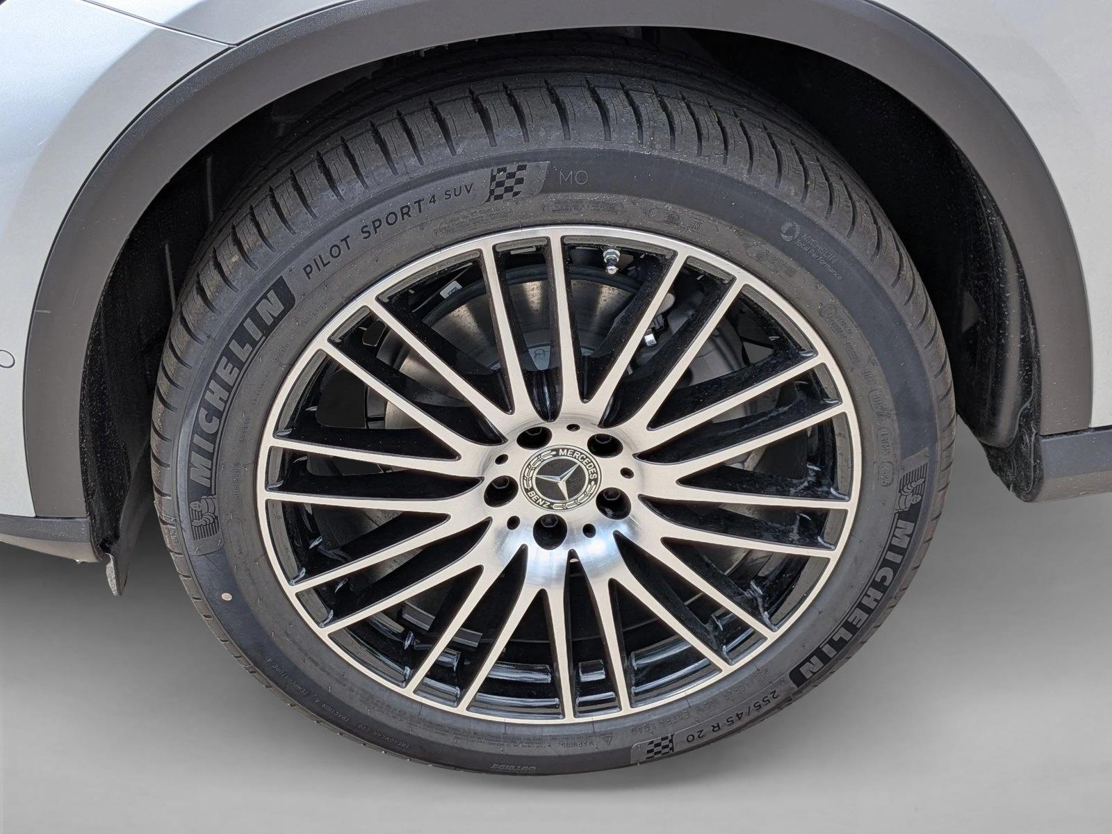2026 GLC 300, photo 9 of 17