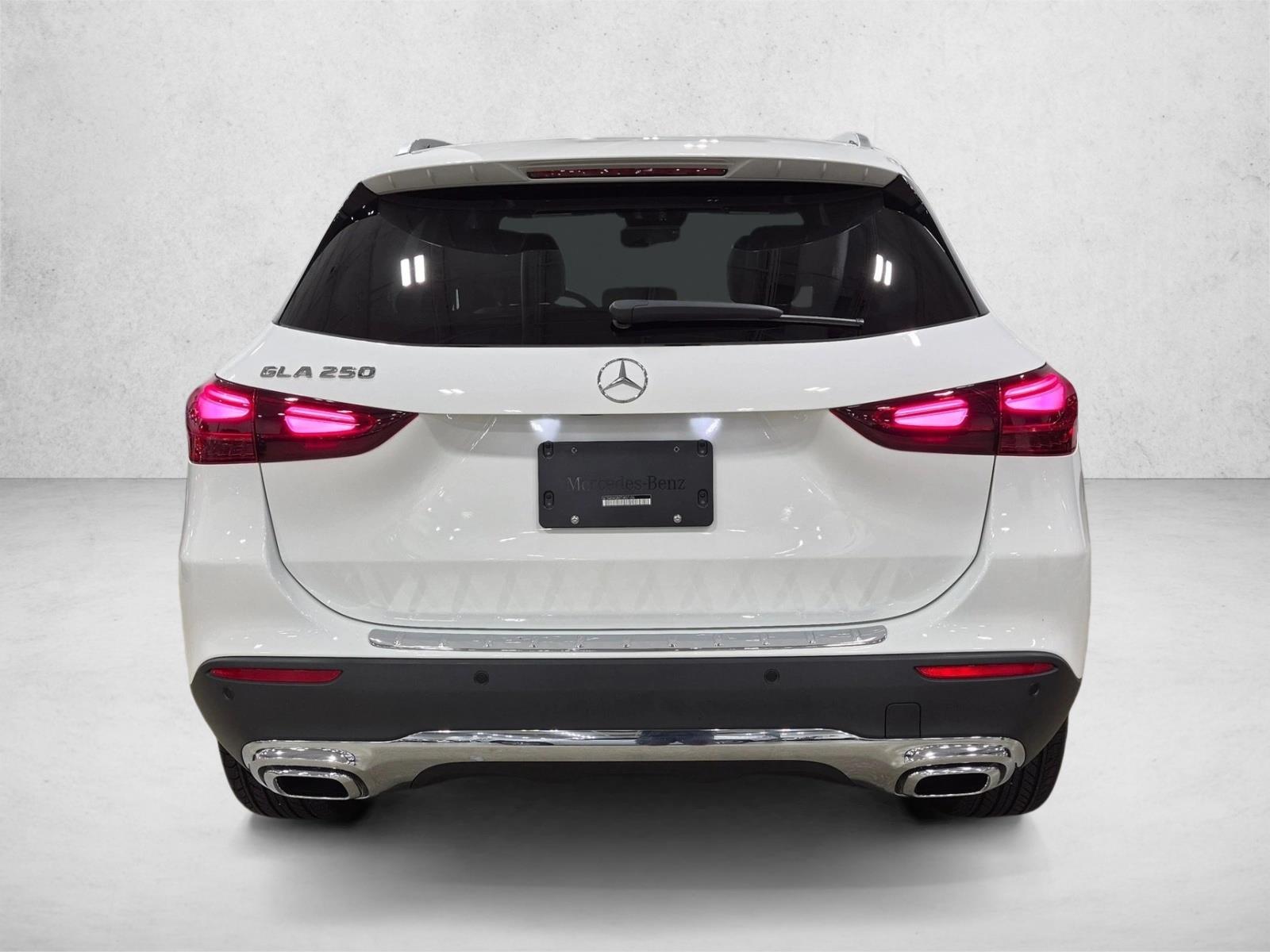 2026 GLA 250, photo 7 of 25