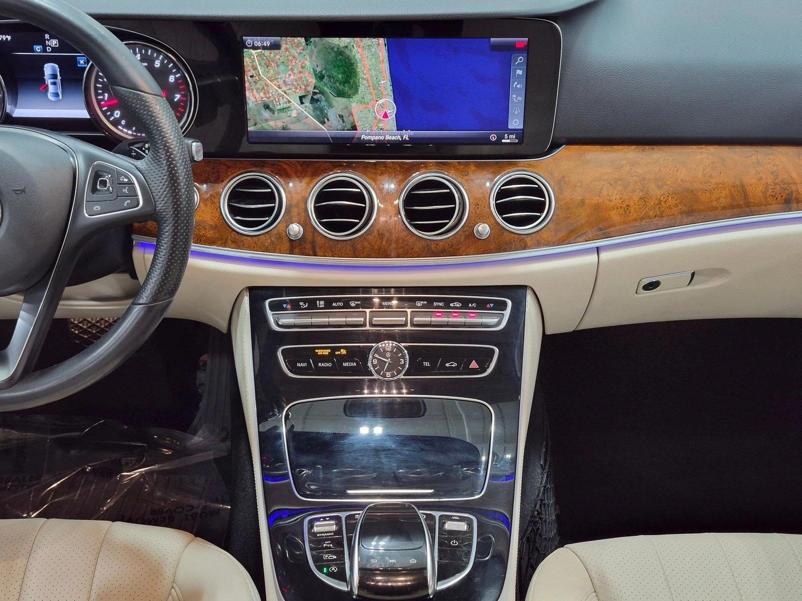2018 E 300, photo 15 of 26