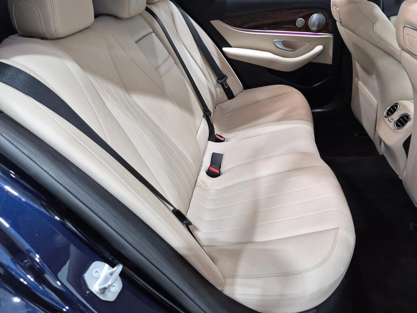 2018 E 300, photo 21 of 26