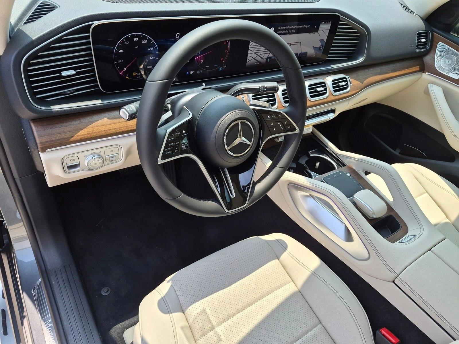 2026 GLE 450 4MATIC, photo 3 of 17