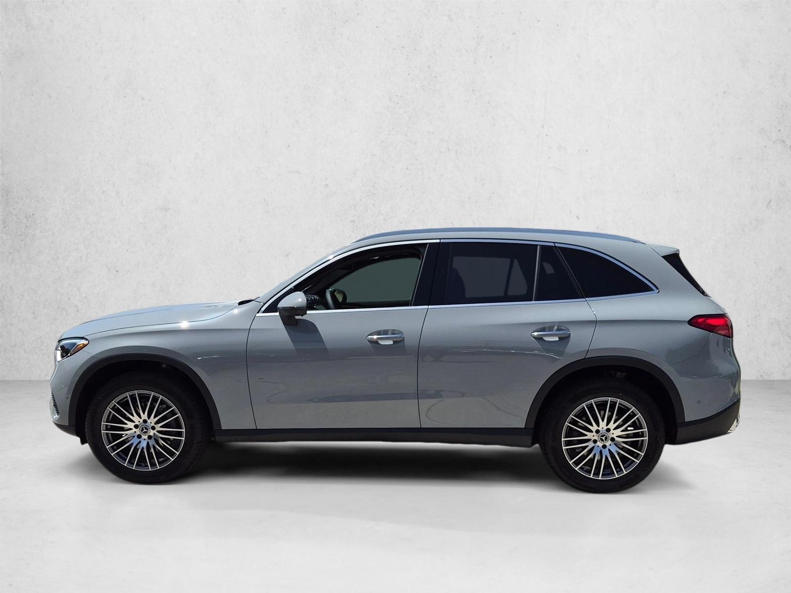 2027 GLC 300, photo 5 of 17