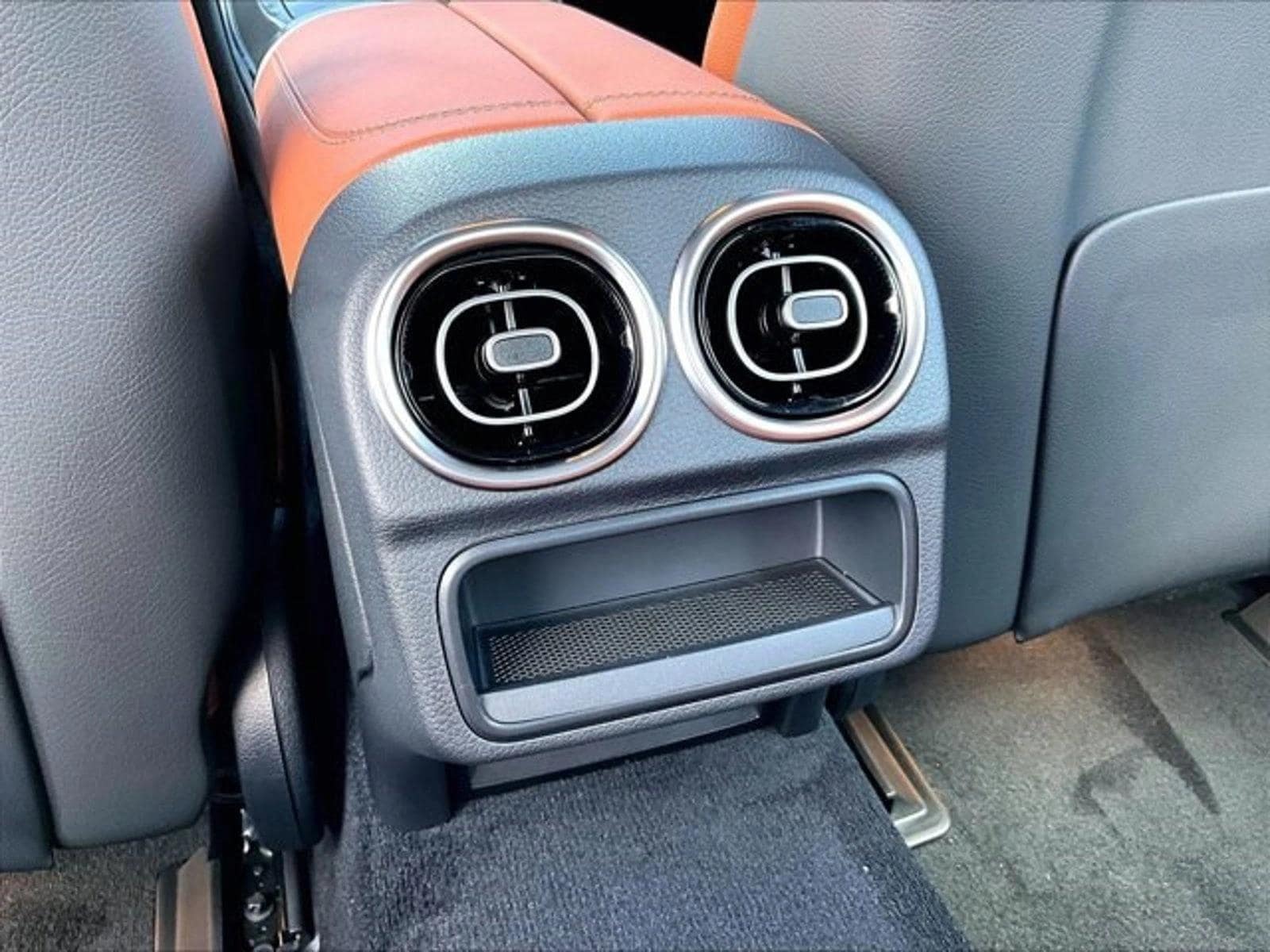 2026 C 300, photo 19 of 30