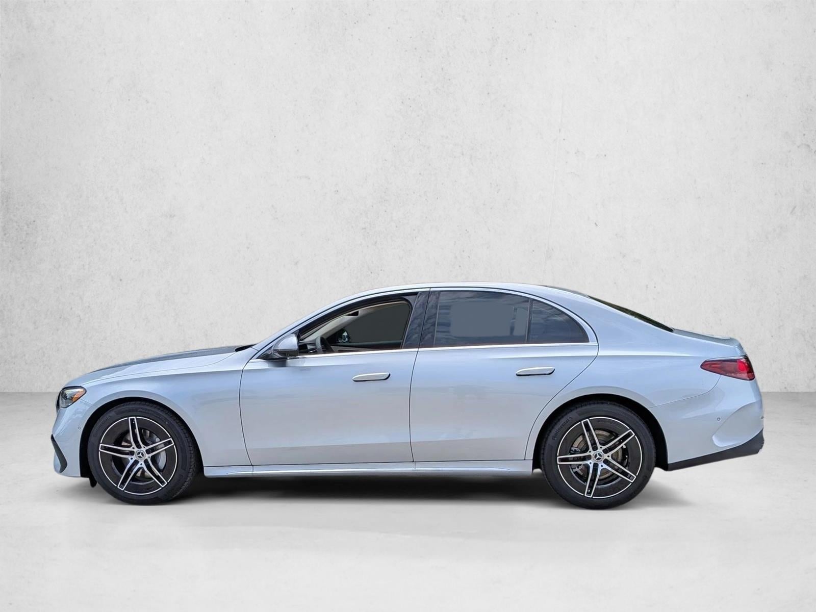 2026 E 350 4MATIC, photo 5 of 17