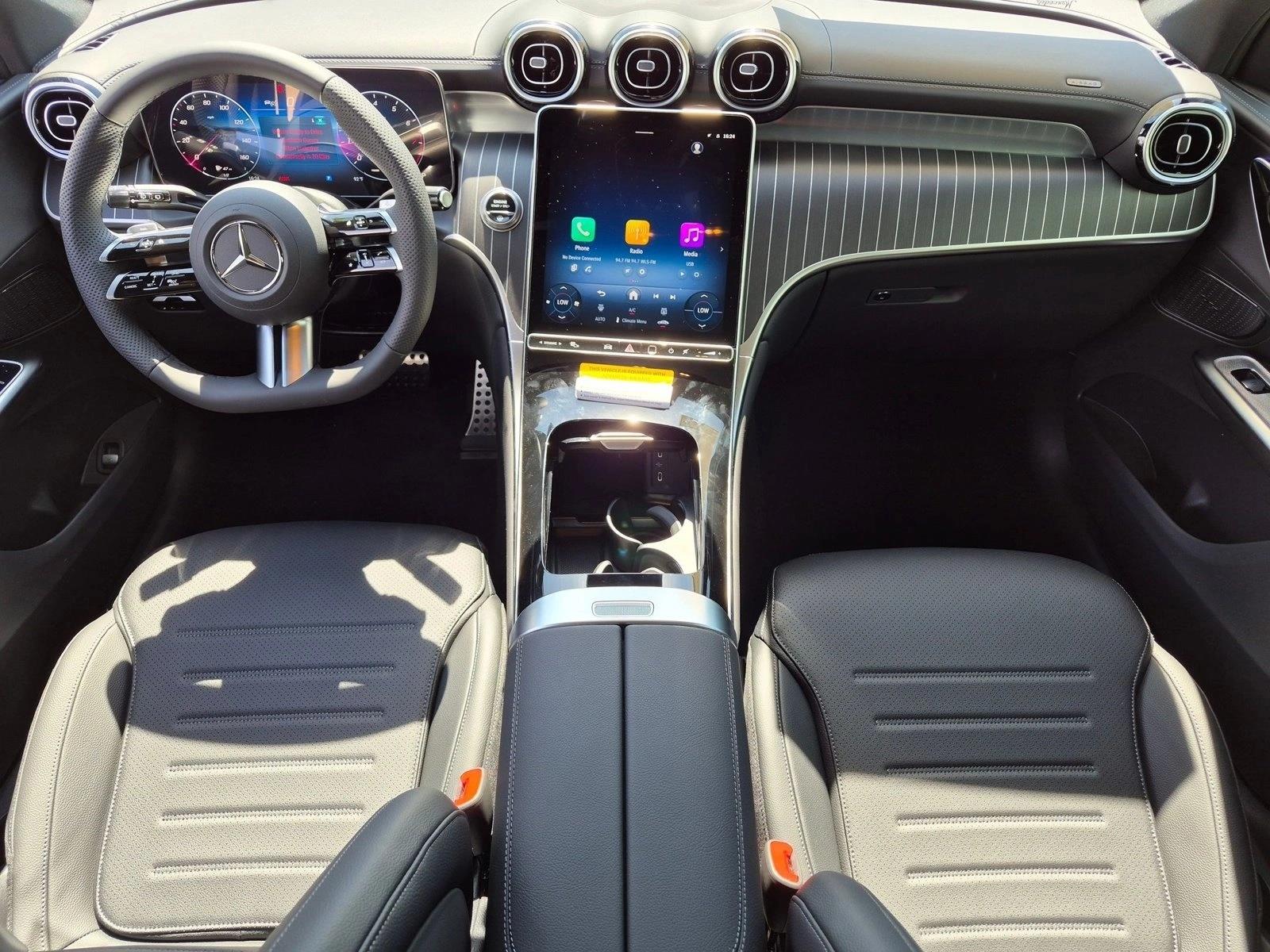2027 GLC 300, photo 13 of 16