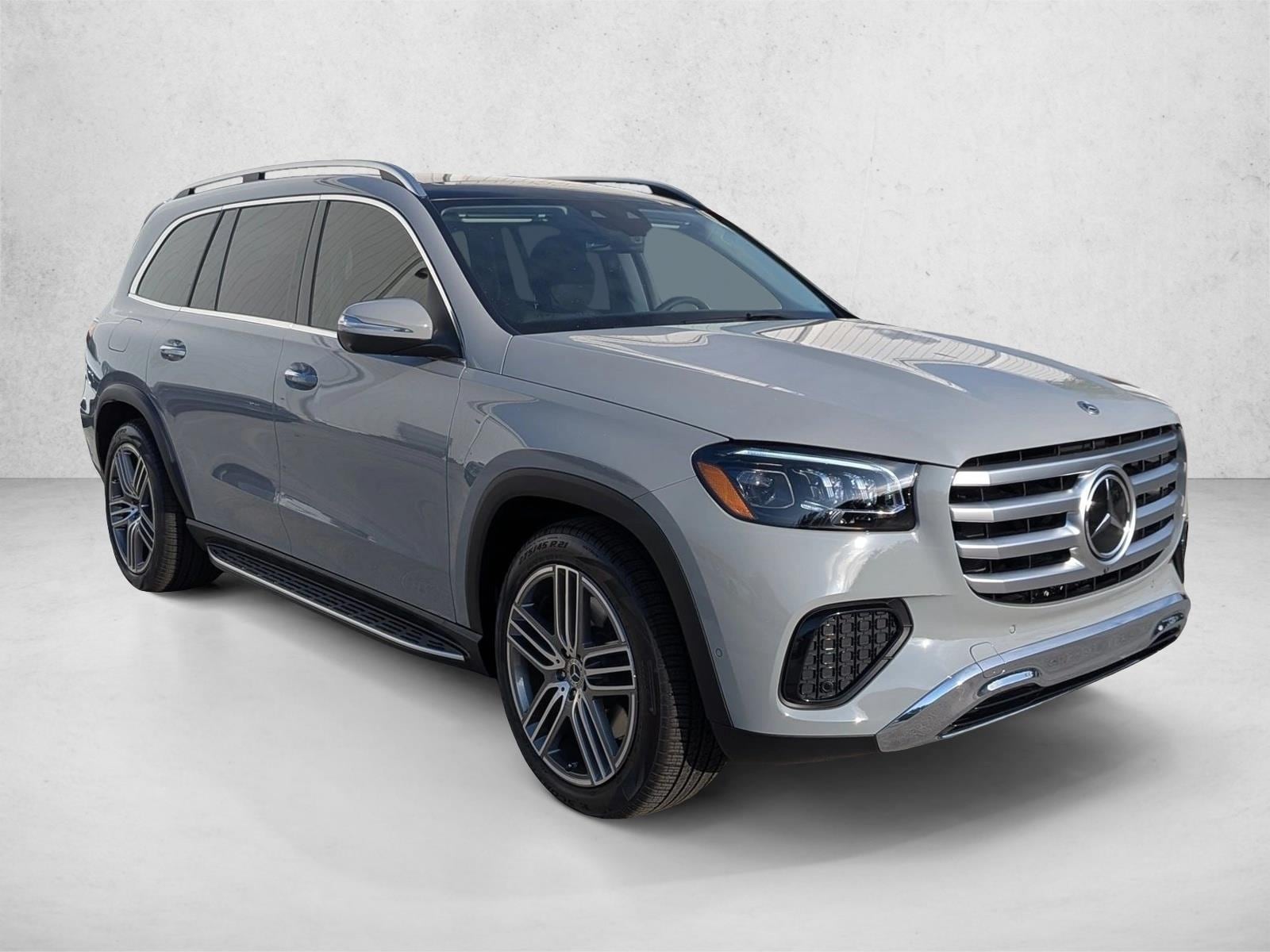 2026 GLS 450 4MATIC, photo 6 of 18