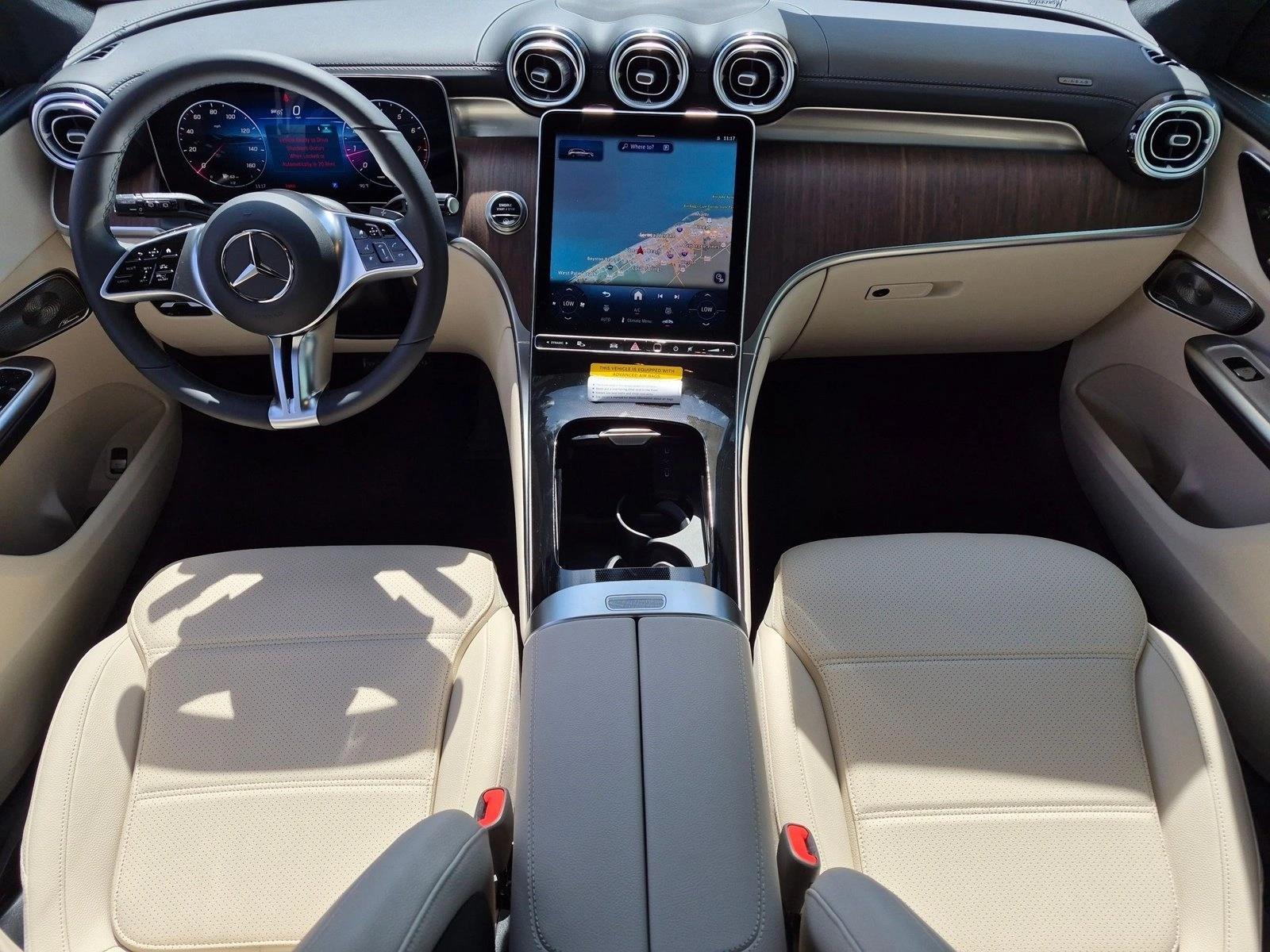 2027 GLC 300, photo 14 of 17