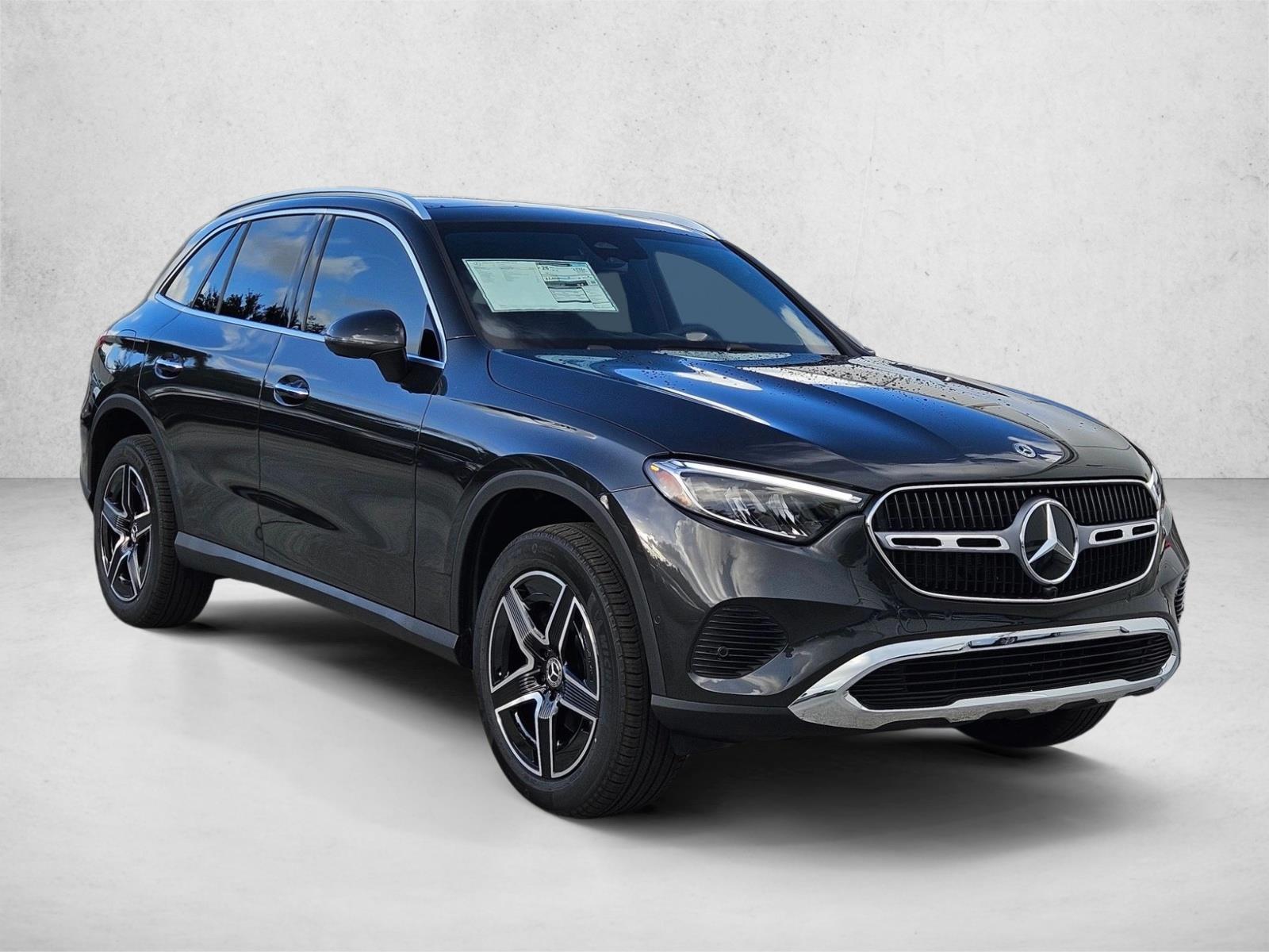 2026 GLC 300 4MATIC, photo 7 of 17