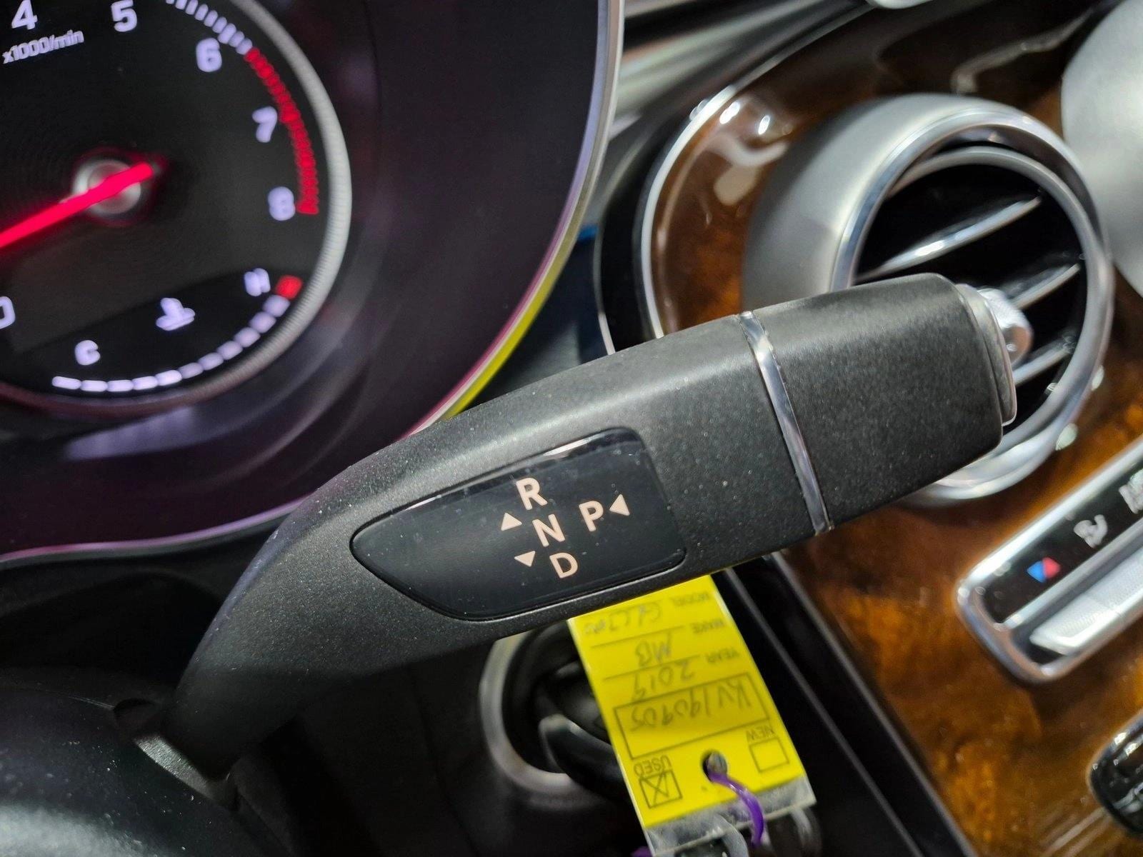 2019 GLC 300 4MATIC, photo 12 of 25