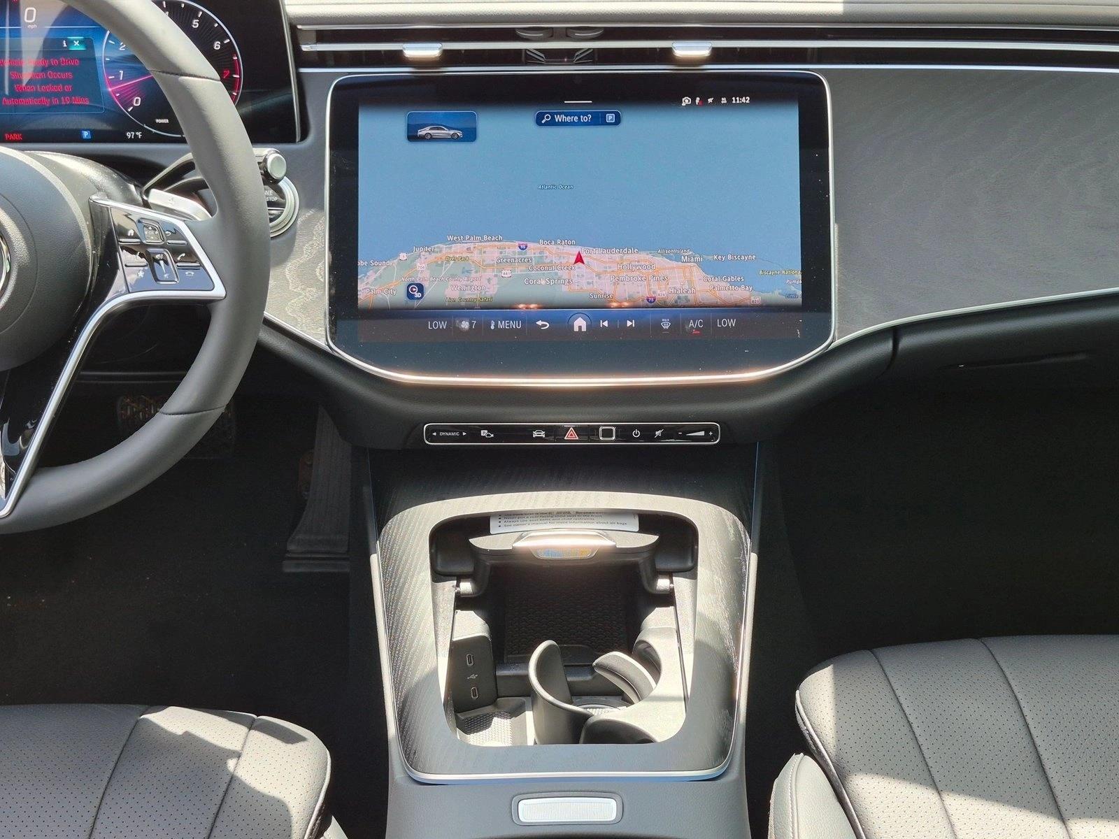 2026 E 350 4MATIC, photo 11 of 17