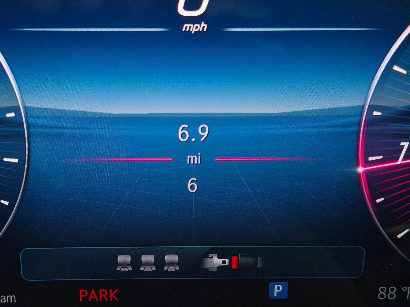 2026 GLC 300 4MATIC, photo 10 of 17