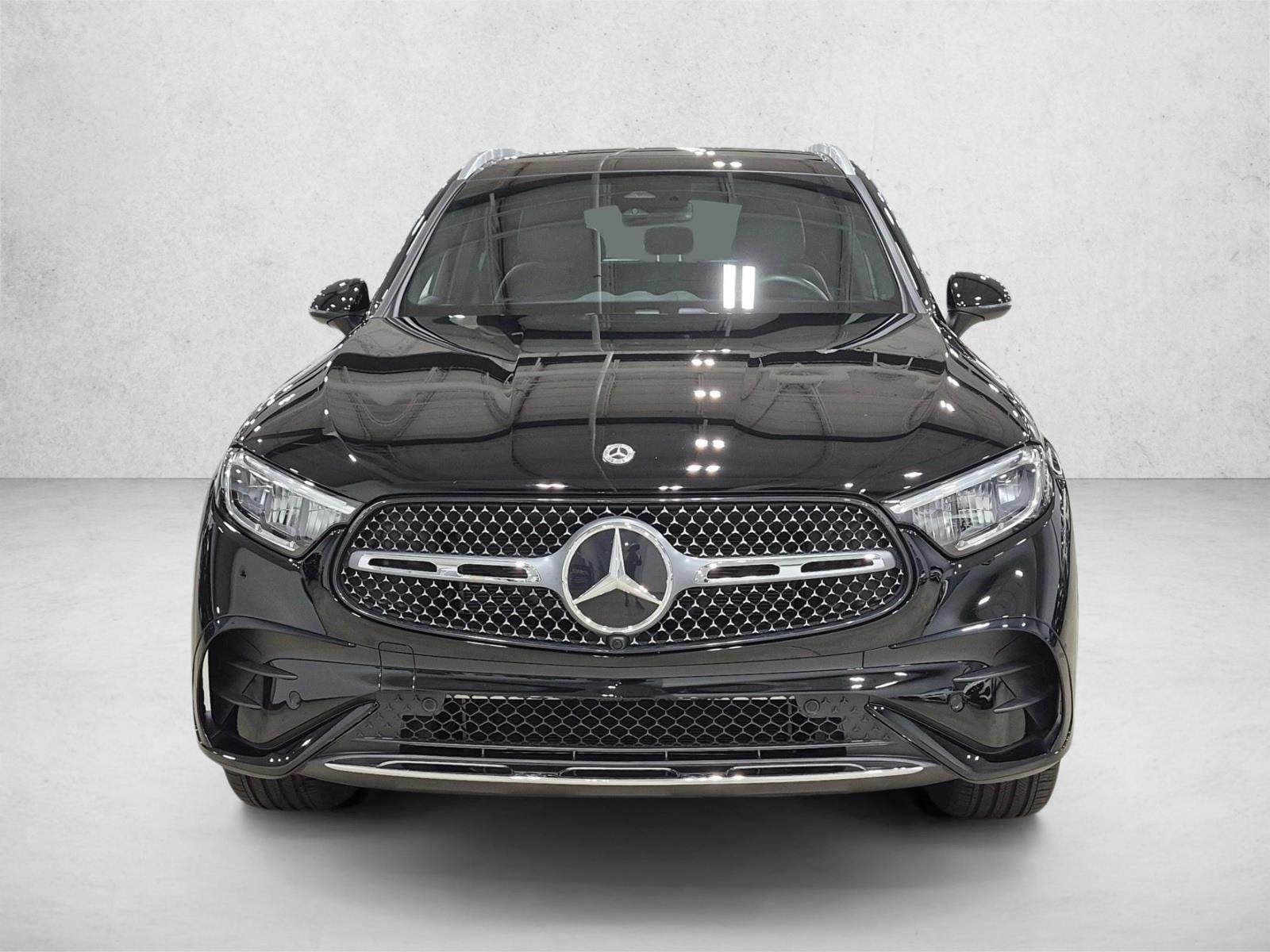2026 GLC 300, photo 2 of 25