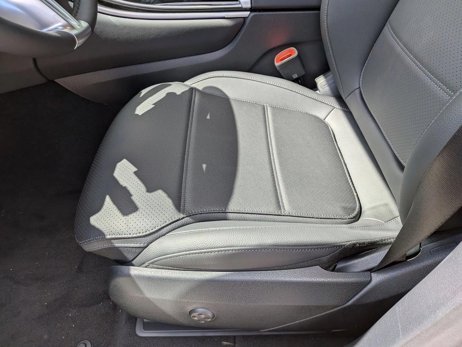 2026 GLC 300, photo 4 of 17