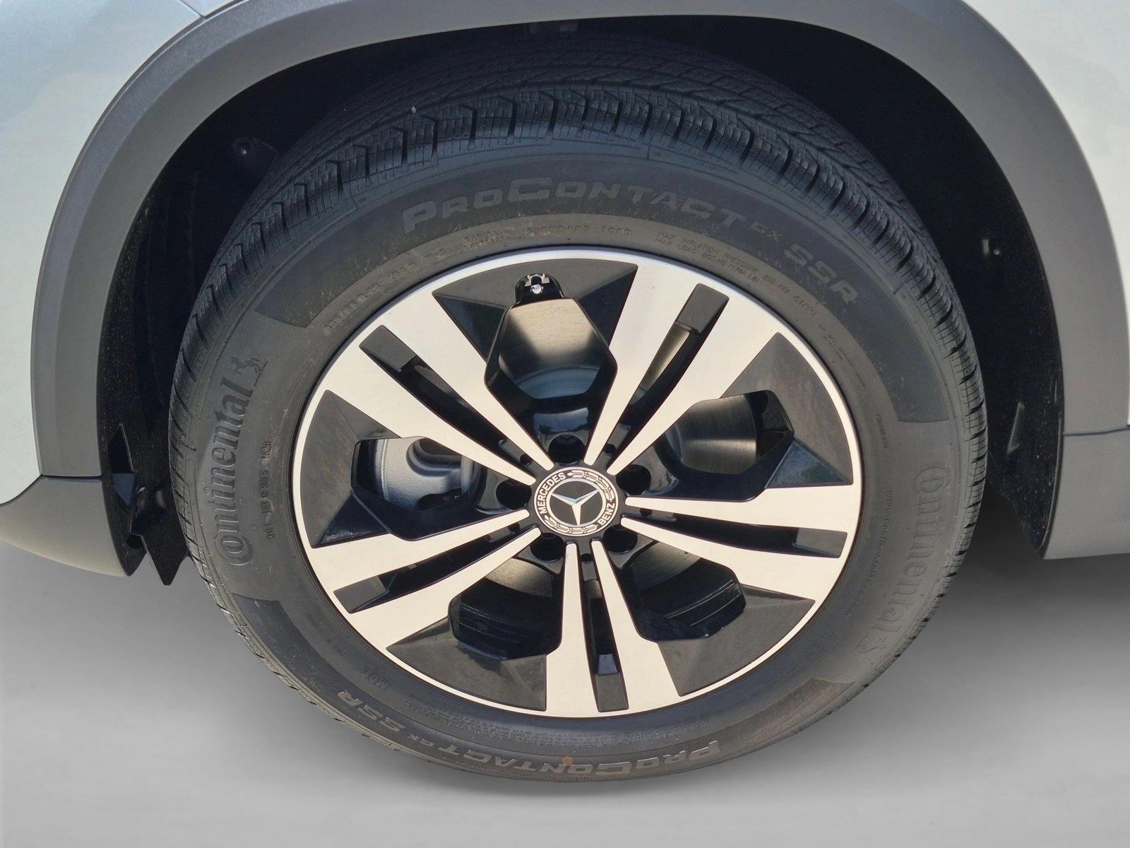 2026 GLA 250, photo 9 of 17