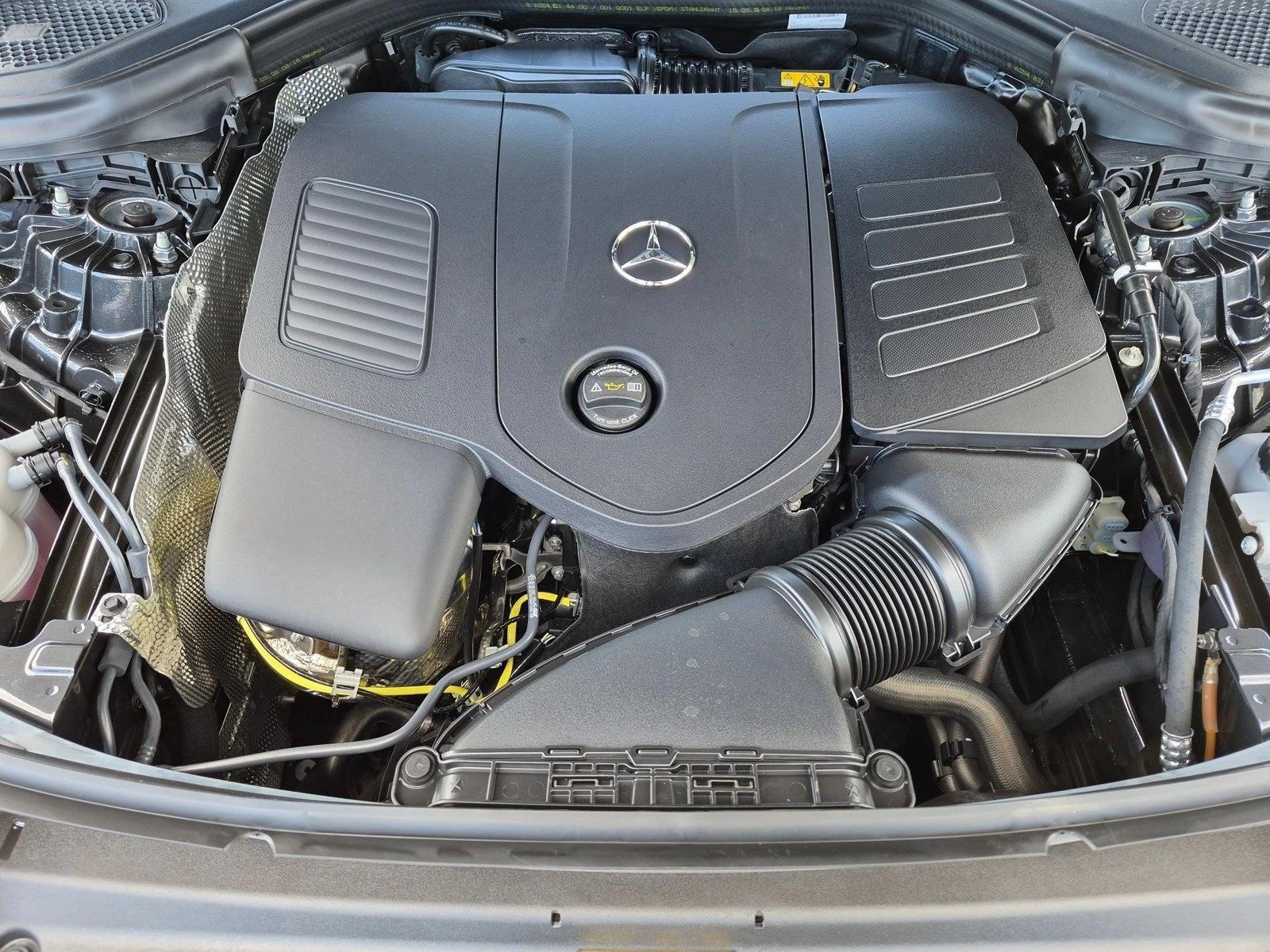 2027 GLC 300, photo 16 of 17
