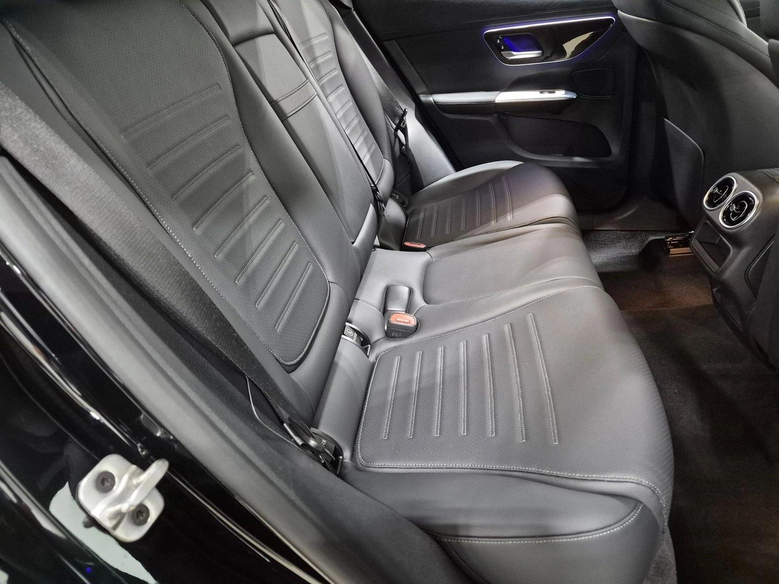 2026 GLC 300, photo 20 of 25