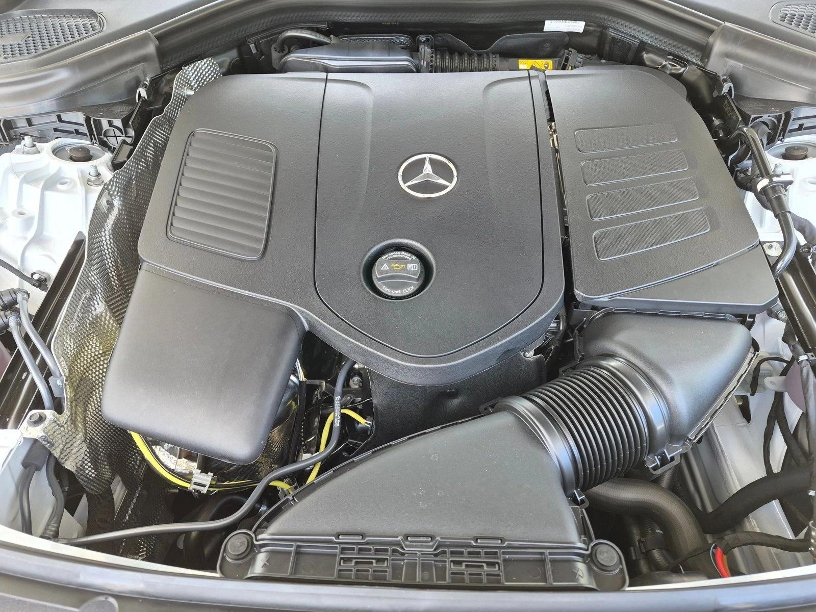 2027 GLC 300, photo 16 of 17
