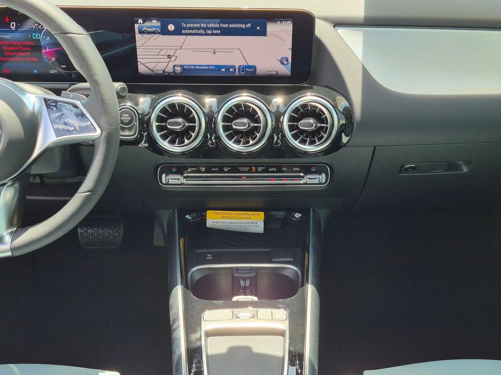 2026 GLA 250, photo 11 of 17
