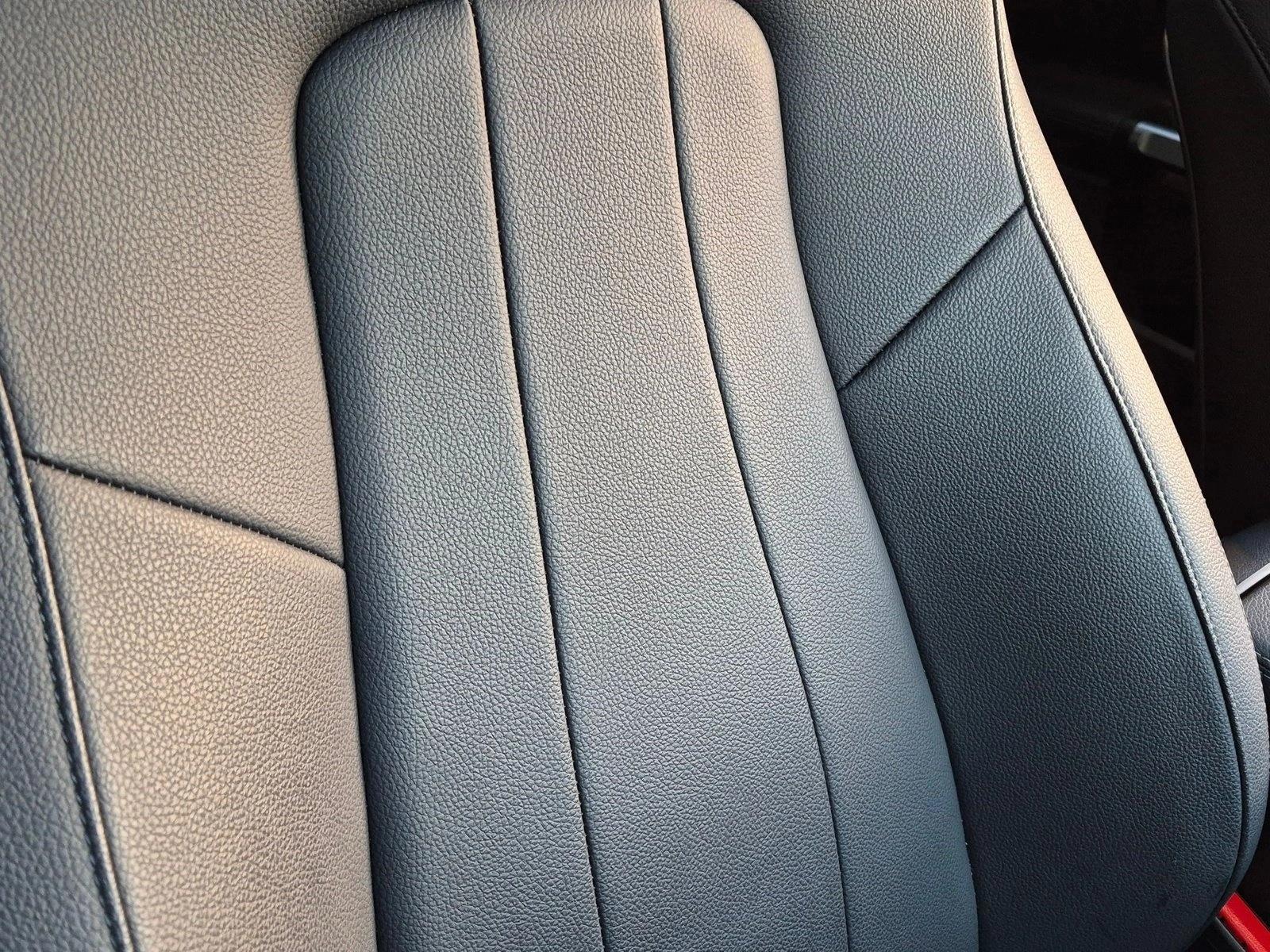 2023 EQB 300 4MATIC, photo 19 of 23