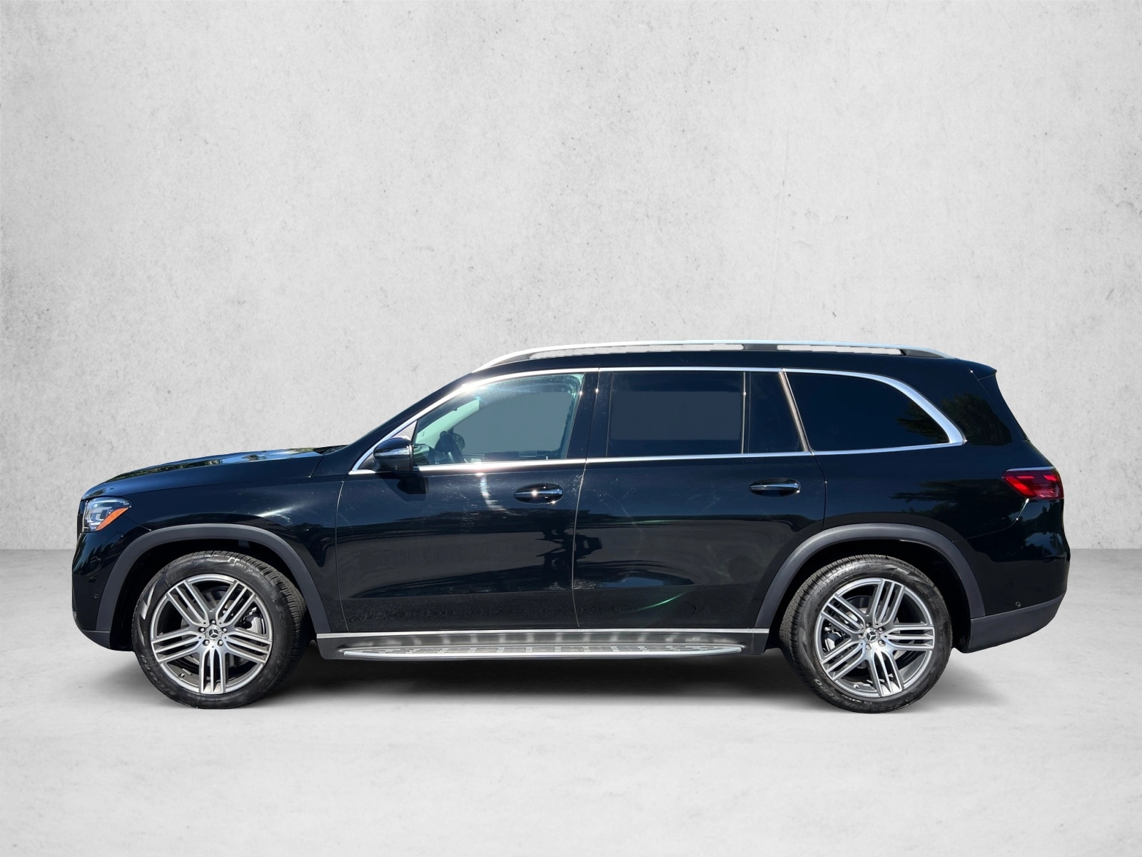 2026 Mercedes-Benz GLS Base - Photo 8