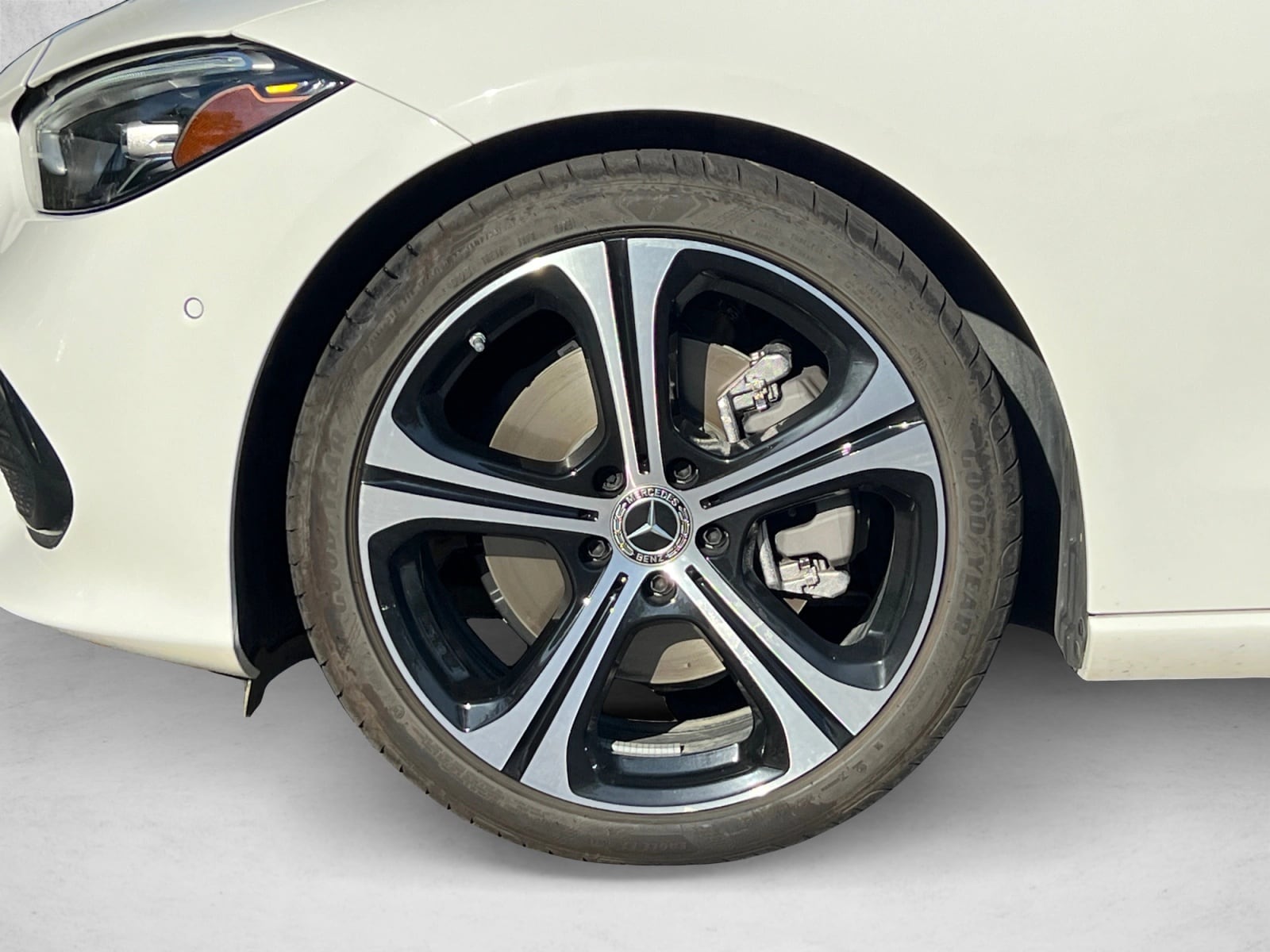 2026 Mercedes-Benz C-Class Sedan C 300 - Photo 9