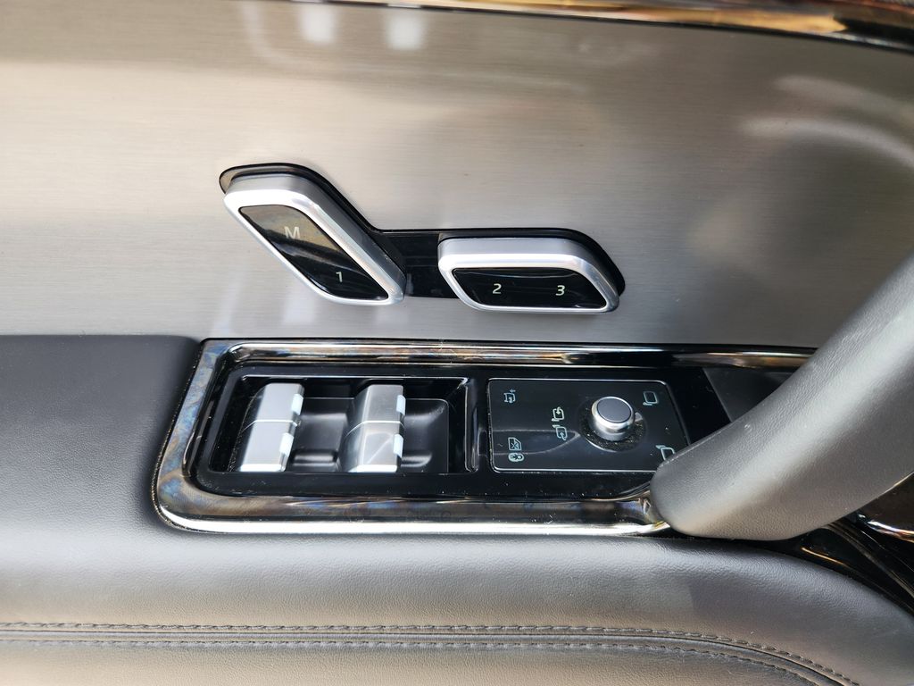 2025 Land Rover Range Rover Sport Dynamic SE - Photo 18