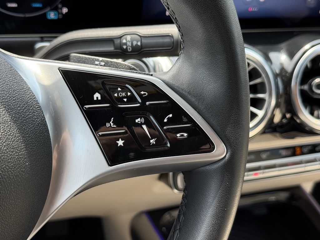 2025 Mercedes-Benz GLB Base - Photo 22