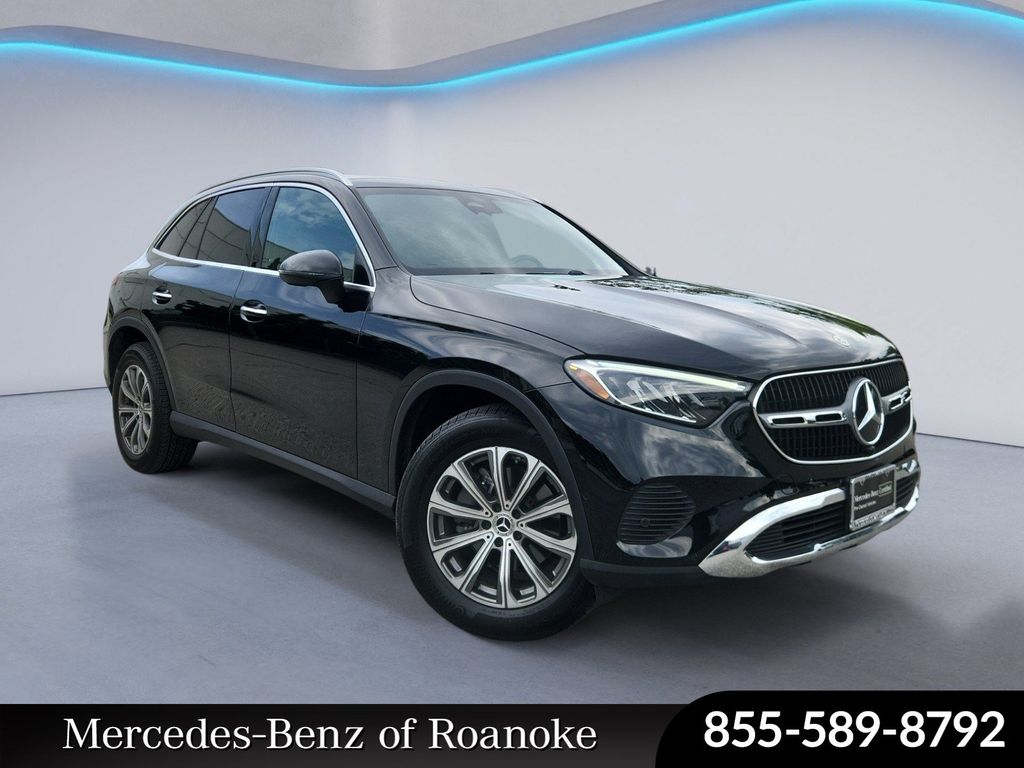 2025 Mercedes-Benz GLC