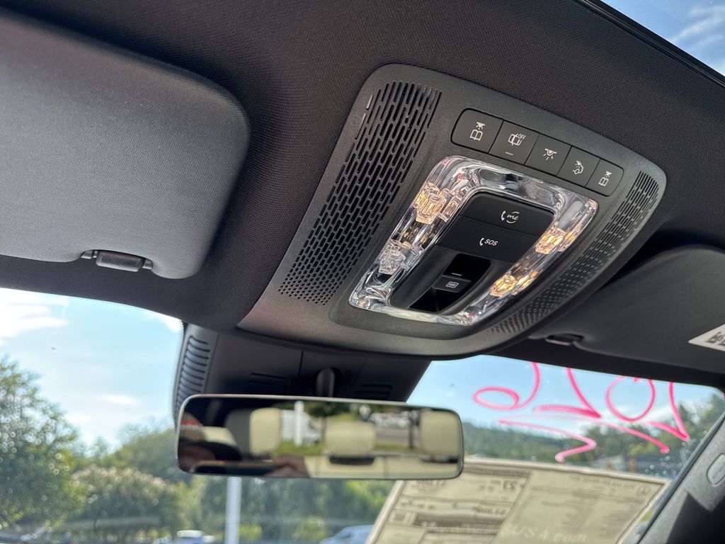 2026 Mercedes-Benz GLB GLB 250 - Photo 32
