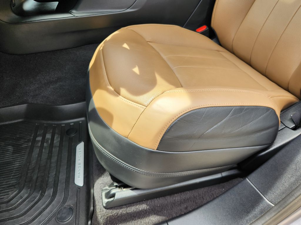 2025 Land Rover Range Rover Sport Dynamic SE - Photo 17